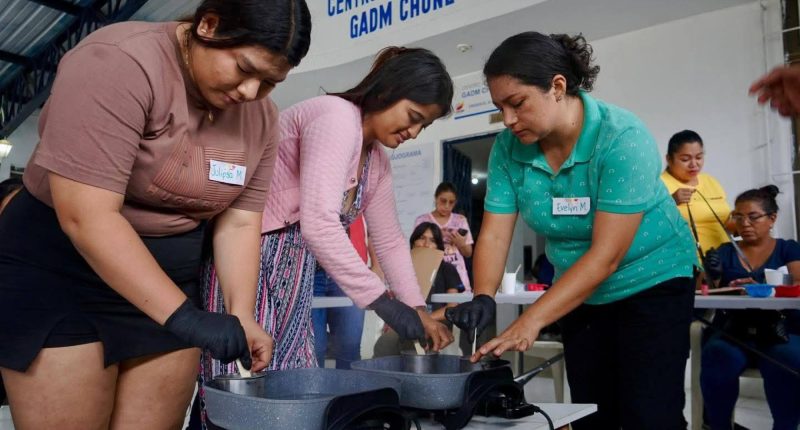 Capacitación para mujeres en jabones artesanales con Rotary – La Voz del Altiplano