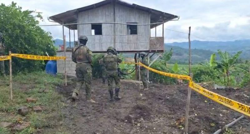 Ejército ejecutó explosiones controladas de dinamita hallada en Playa Prieta, Portoviejo y mantiene búsqueda de caletas – La Voz del Altiplano