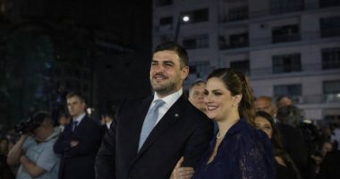 «No es justo para mis hijos (…) un desconocido para ellos apuntándolos con un fusil en la cabeza», el relato de Fiorella Icaza, esposa de Aquiles Alvarez – La Voz del Altiplano