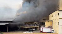 Colapsa segundo edificio en Guayaquil por incendio – La Voz del Altiplano