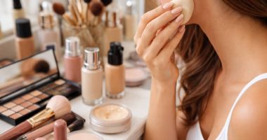 Alerta sobre químicos peligrosos en cosméticos diarios – La Voz del Altiplano