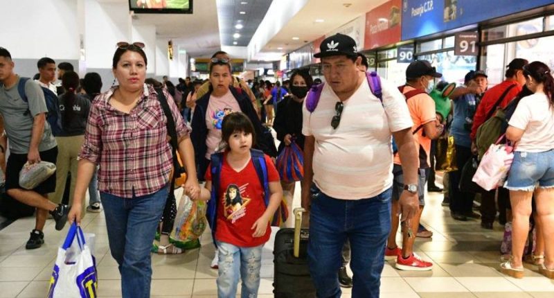 Guayaquil registra 315,000 viajeros en feriado histórico – La Voz del Altiplano