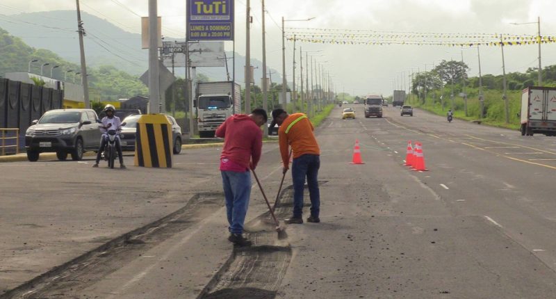 Contrato de Mantenimiento Carretera Portoviejo – La Voz del Altiplano