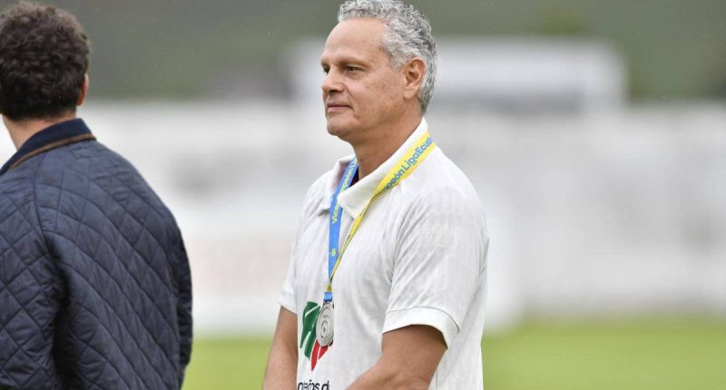 Esteban Paz presentó candidatura a presidencia de la FEF – La Voz del Altiplano