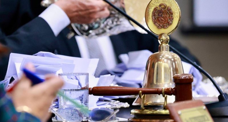 Balcazar y Alva a segunda vuelta hoy – La Voz del Altiplano