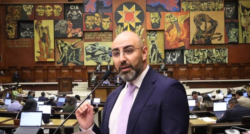 Asamblea Nacional destituye y censura a Mario Godoy – La Voz del Altiplano