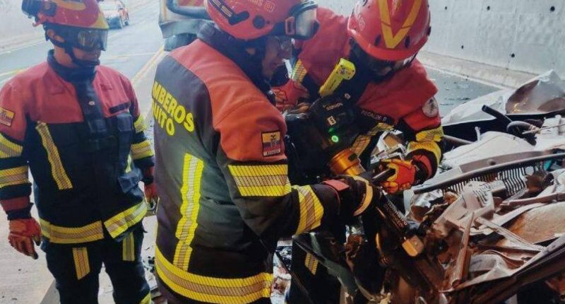 Convocatoria de Bomberos Quito – La Voz del Altiplano