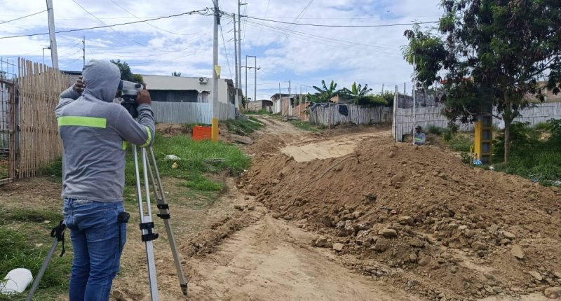 Avanza construcción de vía principal en Bellavista 2, Manta – La Voz del Altiplano