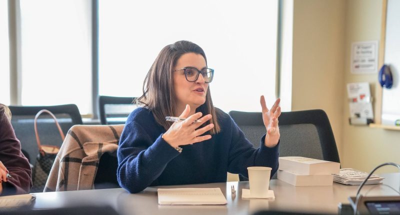 María José Pinto crea comisión para compra de medicamentos – La Voz del Altiplano