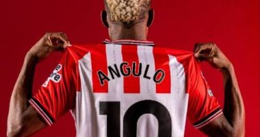 Sunderland rinde homenaje a Nilson Angulo y le otorga el 10 – La Voz del Altiplano