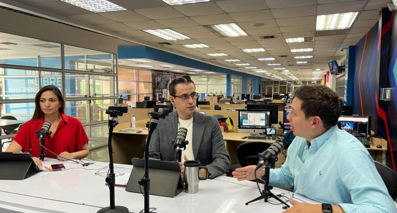 Becas y Expansión Educativa en Manabí por UNIR – La Voz del Altiplano