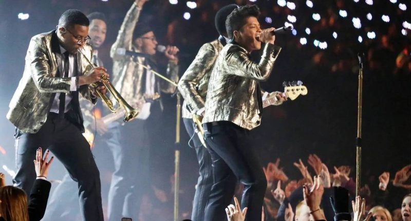 Las 5 Mejores Actuaciones del Super Bowl: Prince a Bad Bunny – La Voz del Altiplano