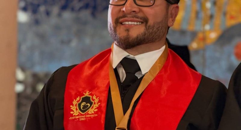 Doctorado Honoris Causa por su Aporte a la Comunicación – La Voz del Altiplano