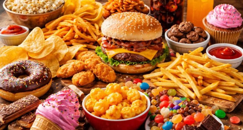 Consumo de alimentos ultraprocesados aumenta riesgo de mortalidad – La Voz del Altiplano