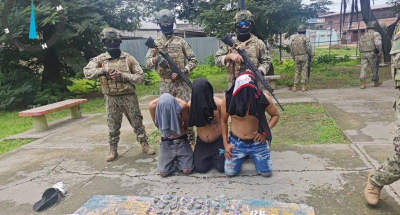 3 detenidos y 100 dosis de droga – La Voz del Altiplano