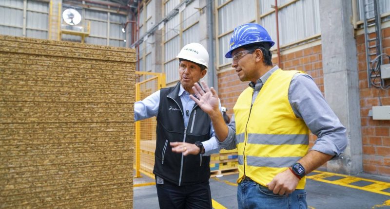 Ministerio del Trabajo de Ecuador deroga reglamento laboral – La Voz del Altiplano