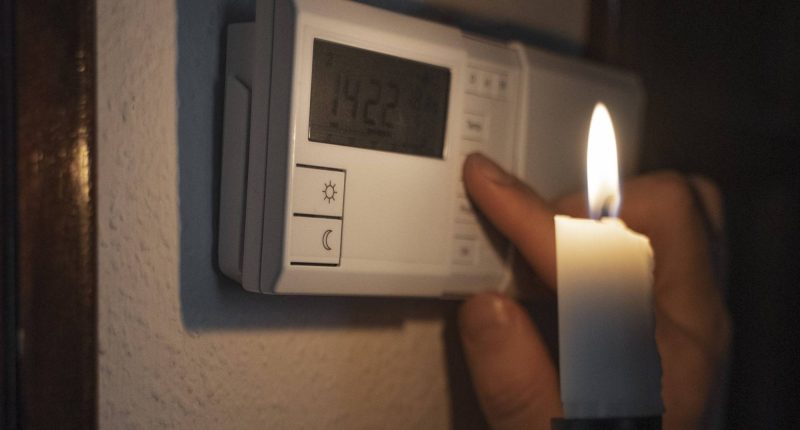 Apagones en Ecuador: Gobierno descarta cortes eléctricos – La Voz del Altiplano