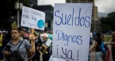 Trabajadores luchan por mejoras salariales – La Voz del Altiplano