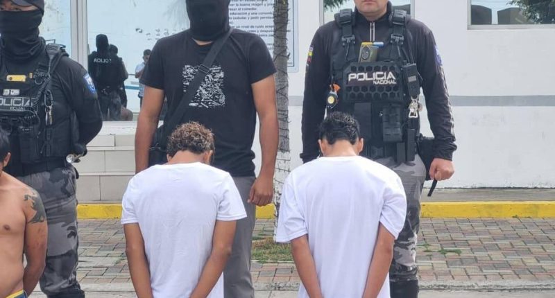 Policía detiene a dos menores armados en Jaramijó – La Voz del Altiplano