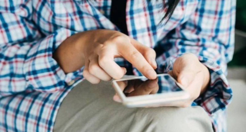 Prohibición de redes sociales para menores de 16 en España – La Voz del Altiplano