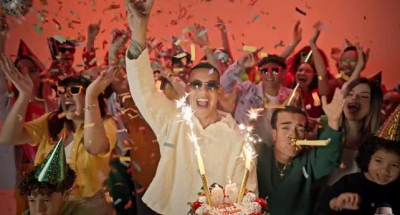 Daddy Yankee celebra 50 años con estreno lleno de ritmo – La Voz del Altiplano