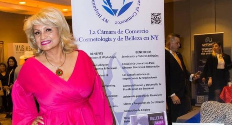 Charito Cisneros, la cosmetóloga que impulsa a migrantes – La Voz del Altiplano