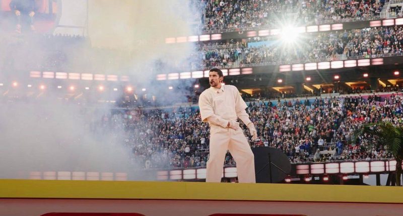 Bad Bunny y el uso del Super Bowl como manifiesto latino – La Voz del Altiplano
