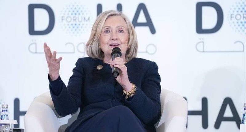 Hillary Clinton acusa a republicanos de encubrir a Trump – La Voz del Altiplano