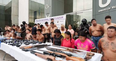 42 Aprehendidos y Armas Decomisadas – La Voz del Altiplano