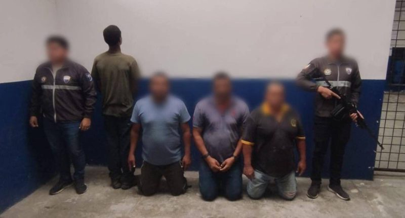Operativo en Plan Piloto dejó cuatro detenidos y dos vehículos retenidos – La Voz del Altiplano