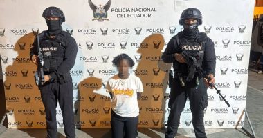 Policía captura a sospechosa de extorsión tras denuncia ciudadana en Santo Domingo – La Voz del Altiplano