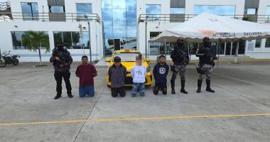 Policía detiene a tres adultos y aísla a un menor – La Voz del Altiplano