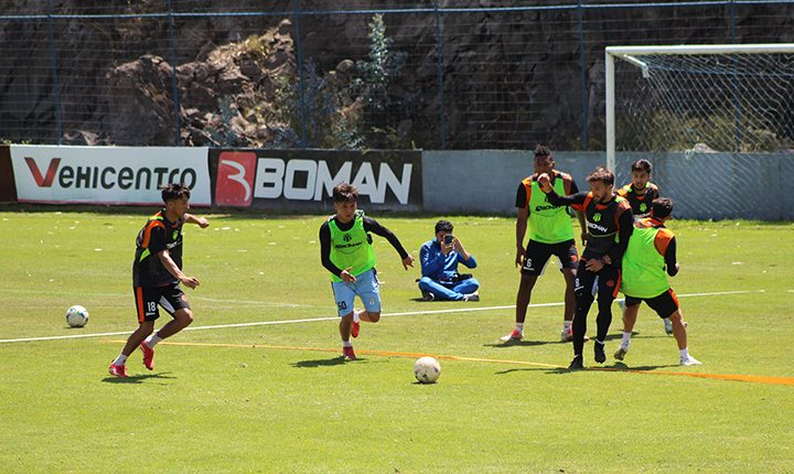 El ‘Ídolo ambateño’ ajusta piezas – La Voz del Altiplano