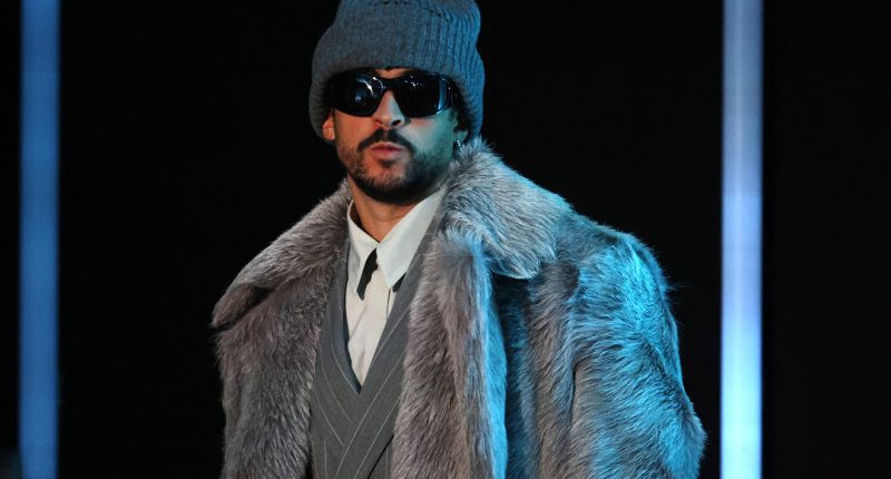 ¿Fiesta o política? Todos los focos apuntan a Bad Bunny en el Super Bowl – La Voz del Altiplano