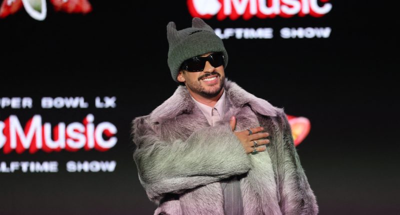Bad Bunny promete una «enorme fiesta» en el Super Bowl – La Voz del Altiplano