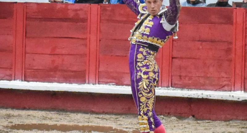 Juventud y experiencia en segunda corrida taurina  – La Voz del Altiplano