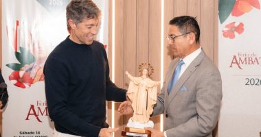 Escribano triunfador de la Feria Nuestra Señora de La Merced – La Voz del Altiplano