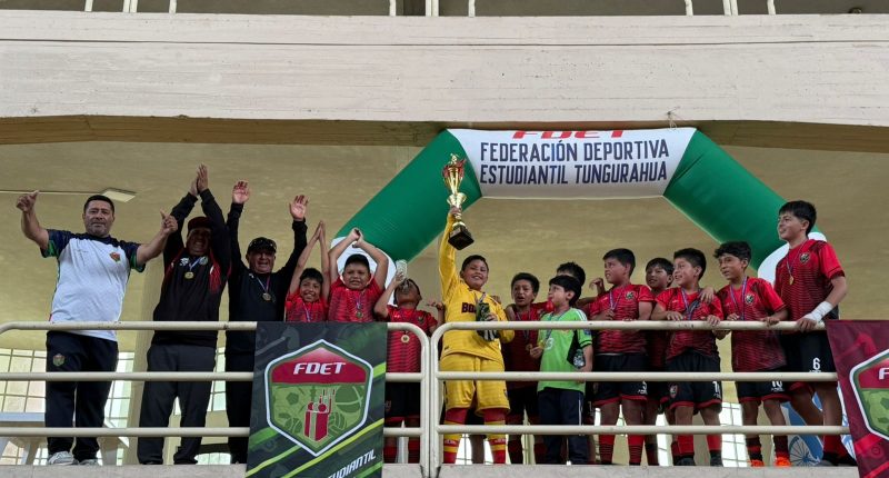 Futbol Sala escolar proclamó a sus campeones  – La Voz del Altiplano