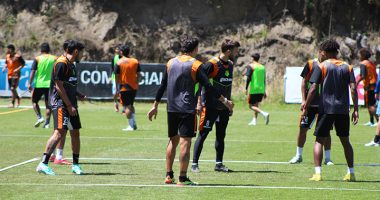 Macará a punto de cerrar el libro de pases  – La Voz del Altiplano