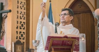 Dictadura destierra a sacerdote nicaragüense que intentó regresar a Nicaragua – La Voz del Altiplano