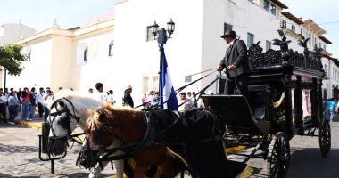 León honra al Príncipe de las Letras Castellanas – La Voz del Altiplano