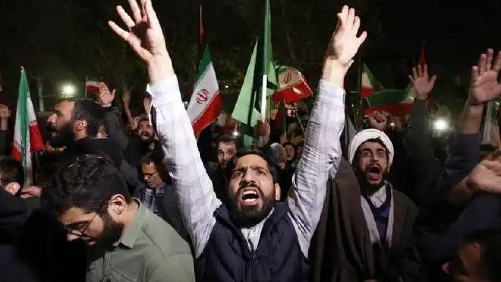 Iraníes festejan tras la muerte del líder supremo Jameneí – La Voz del Altiplano