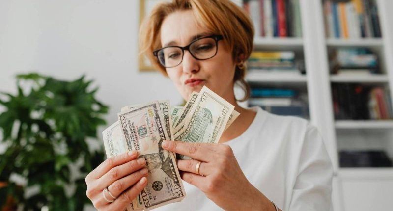 ¿Qué hacer con mi décimo cuarto sueldo en si no tengo hijos? – La Voz del Altiplano