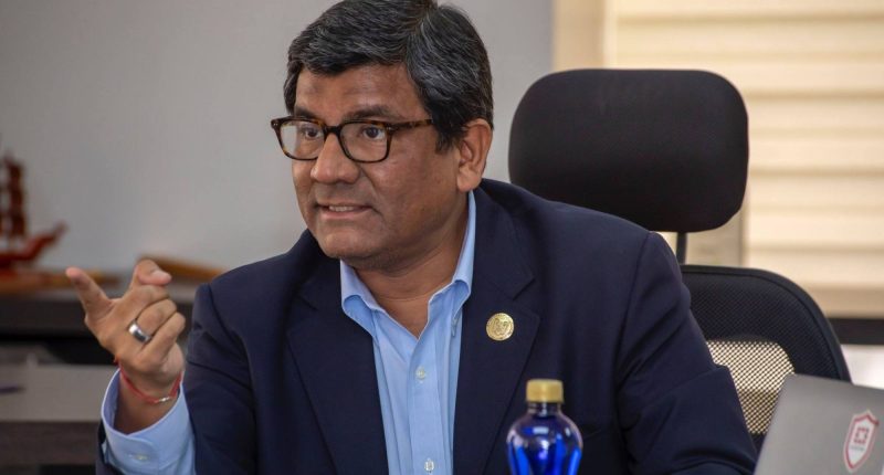 Ecuador y EE. UU. firman acuerdo que elimina – La Voz del Altiplano