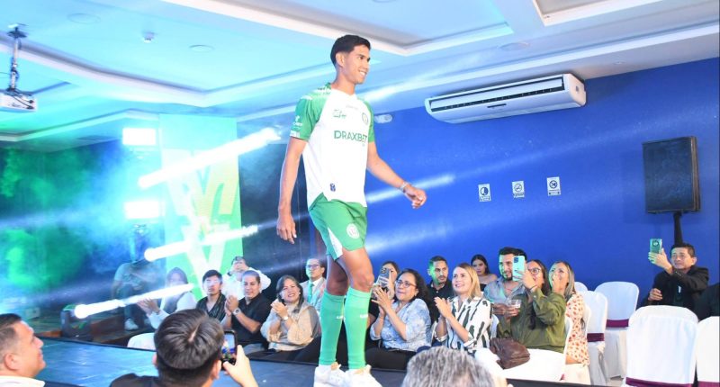 Liga de Portoviejo presenta su uniforme para la Serie B 2026 – La Voz del Altiplano