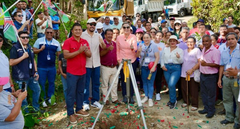 Rehabilitación de la vía Las Delicias-Copalito-Puerto Limón – La Voz del Altiplano