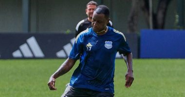 Jaime Ayoví se despide del fútbol en el George Capwell – La Voz del Altiplano