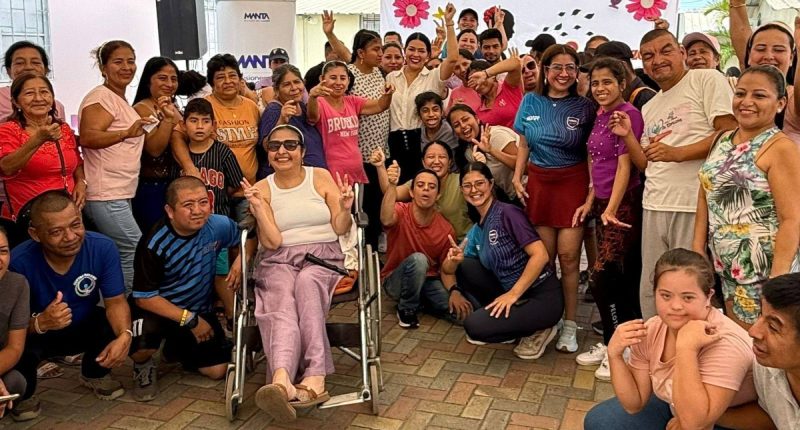 Homenaje a madres cuidadoras de personas con discapacidad en Manta – La Voz del Altiplano