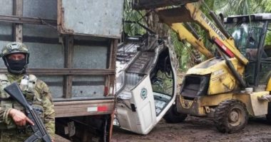 Deshuesadero de camiones robados descubierto en ríos – La Voz del Altiplano