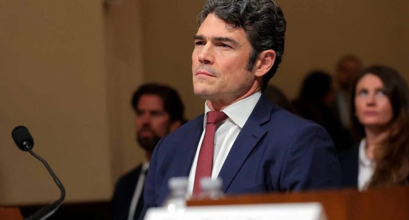 Un hombre clave de Trump dimite y revela razones del ataque a Irán – La Voz del Altiplano